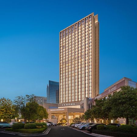 Dongguan Dongcheng International Hotel - Free Shuttle Buses For Executive Room Guests During Canton Fair Exterior photo