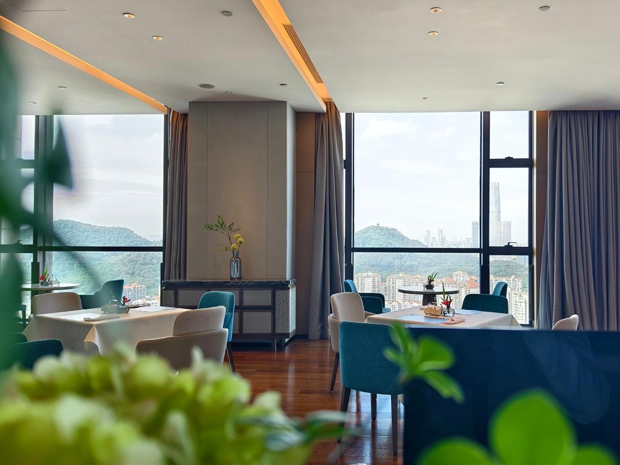 Dongguan Dongcheng International Hotel - Free Shuttle Buses For Executive Room Guests During Canton Fair Exterior photo
