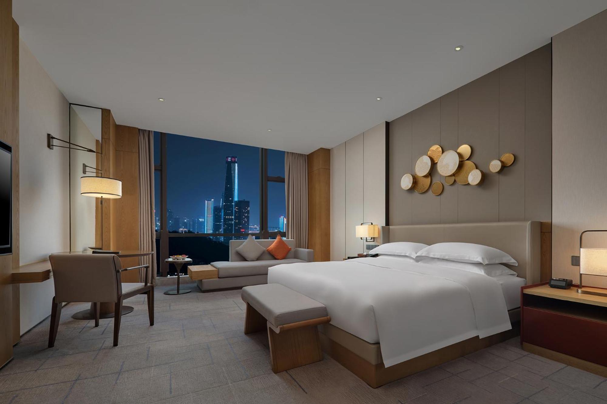 Dongguan Dongcheng International Hotel - Free Shuttle Buses For Executive Room Guests During Canton Fair Exterior photo