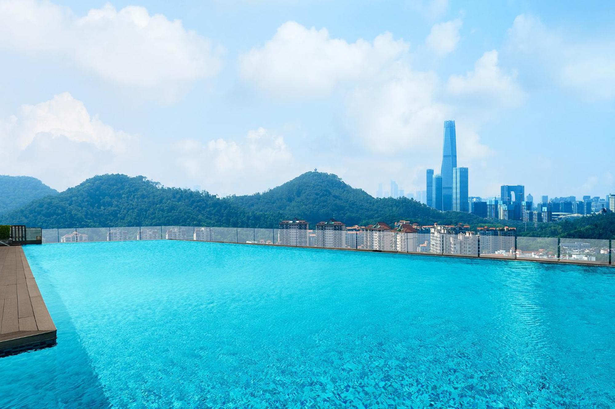 Dongguan Dongcheng International Hotel - Free Shuttle Buses For Executive Room Guests During Canton Fair Exterior photo