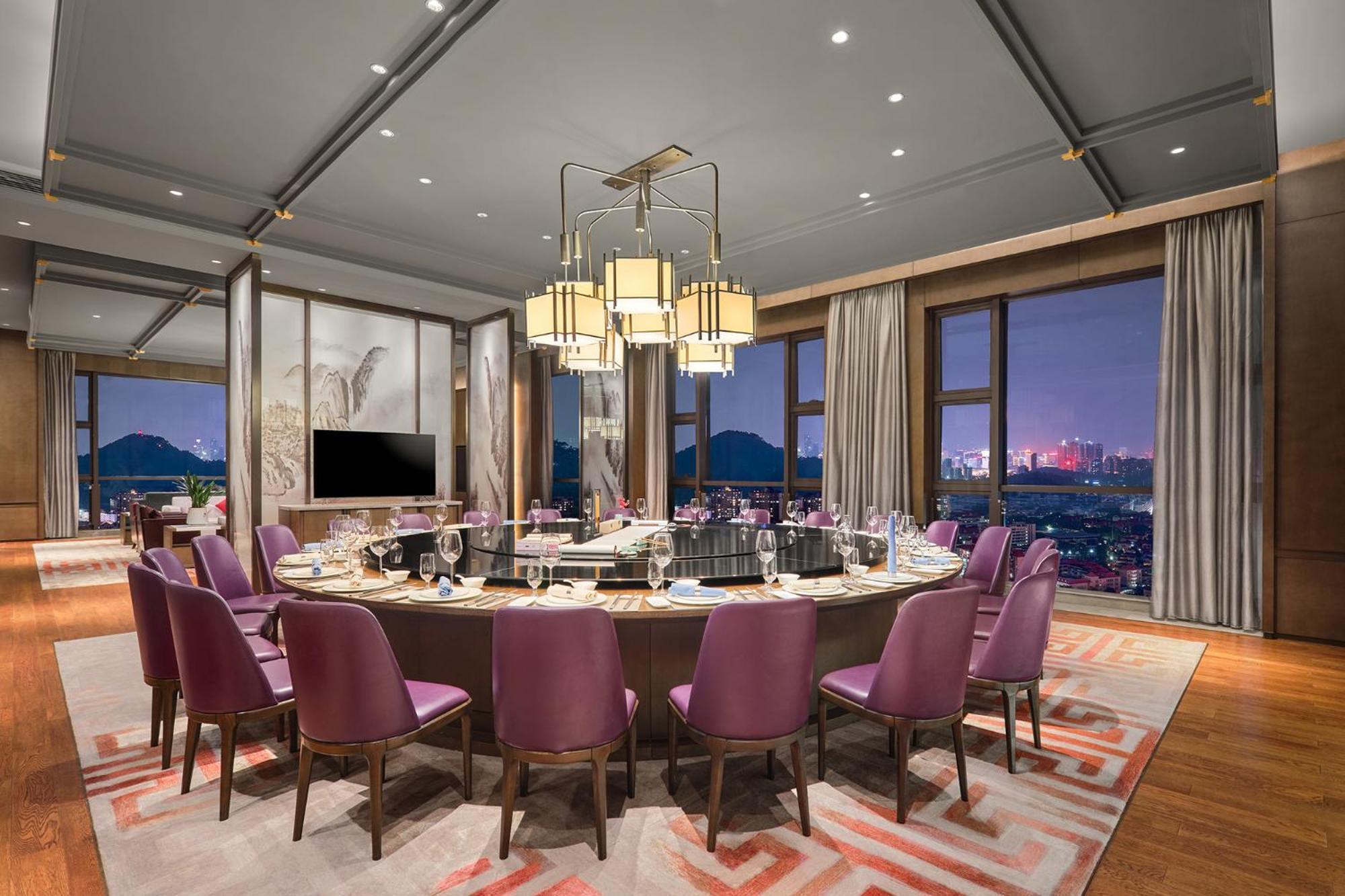 Dongguan Dongcheng International Hotel - Free Shuttle Buses For Executive Room Guests During Canton Fair Exterior photo
