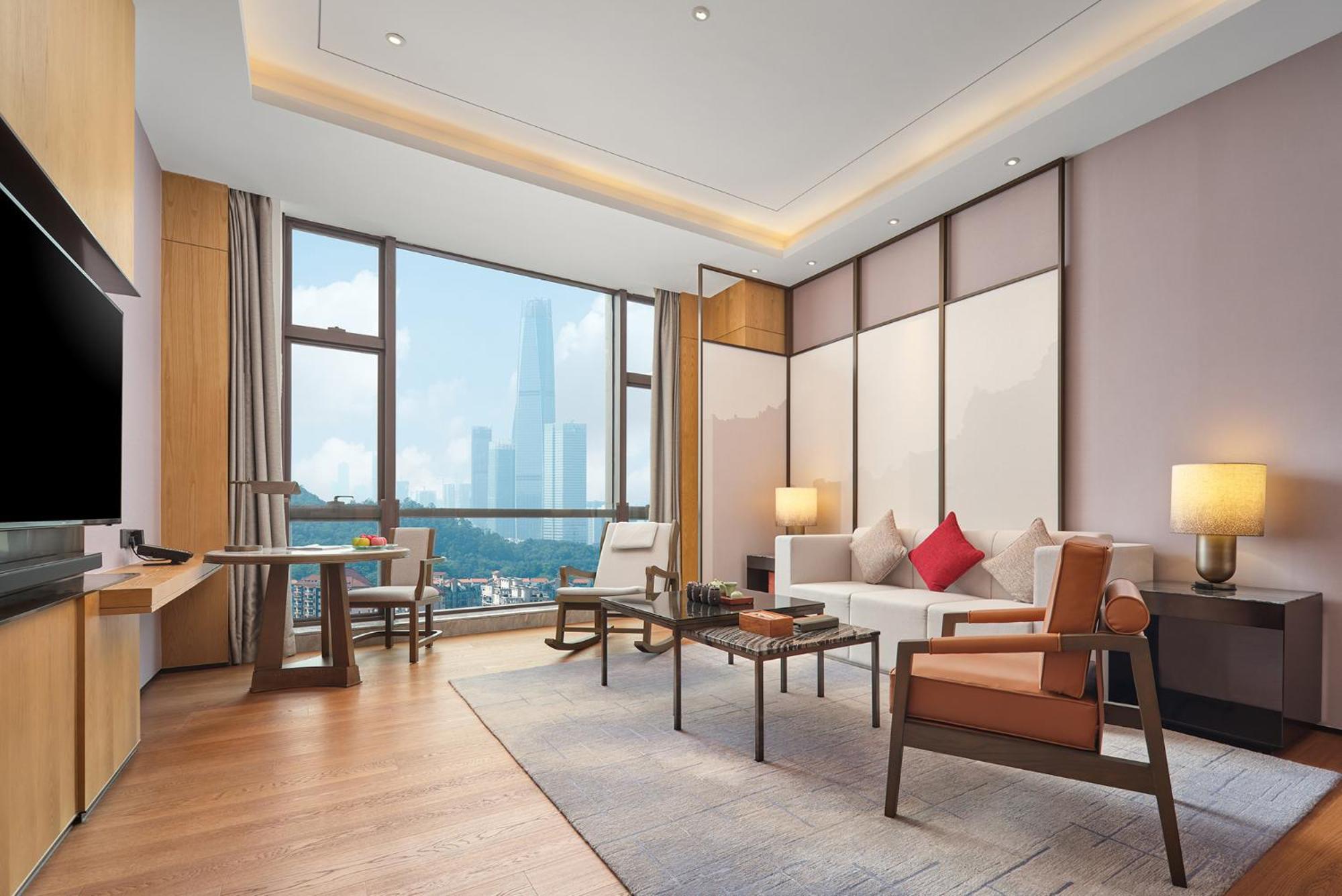 Dongguan Dongcheng International Hotel - Free Shuttle Buses For Executive Room Guests During Canton Fair Exterior photo