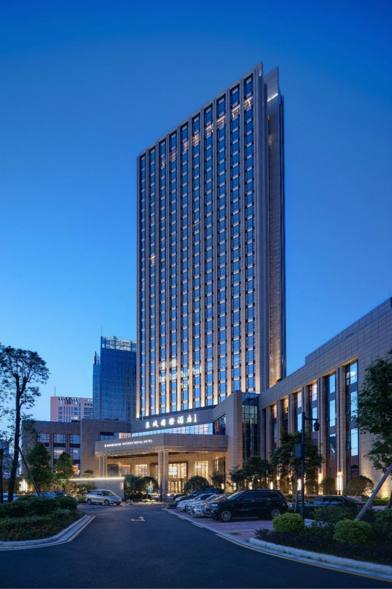 Dongguan Dongcheng International Hotel - Free Shuttle Buses For Executive Room Guests During Canton Fair Exterior photo