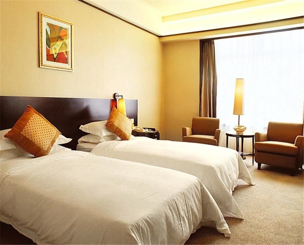 Dongguan Dongcheng International Hotel - Free Shuttle Buses For Executive Room Guests During Canton Fair Exterior photo
